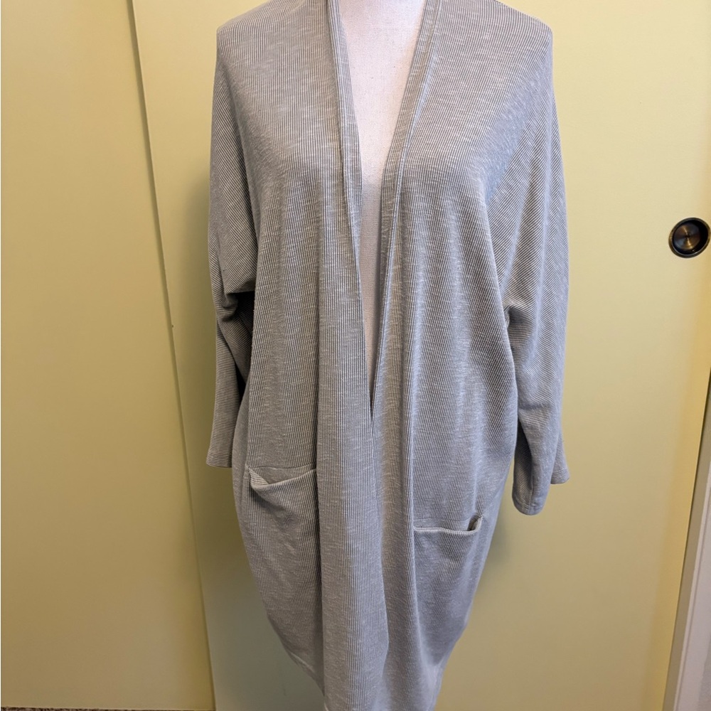 DONNI. Light Gray Women's Cardigan